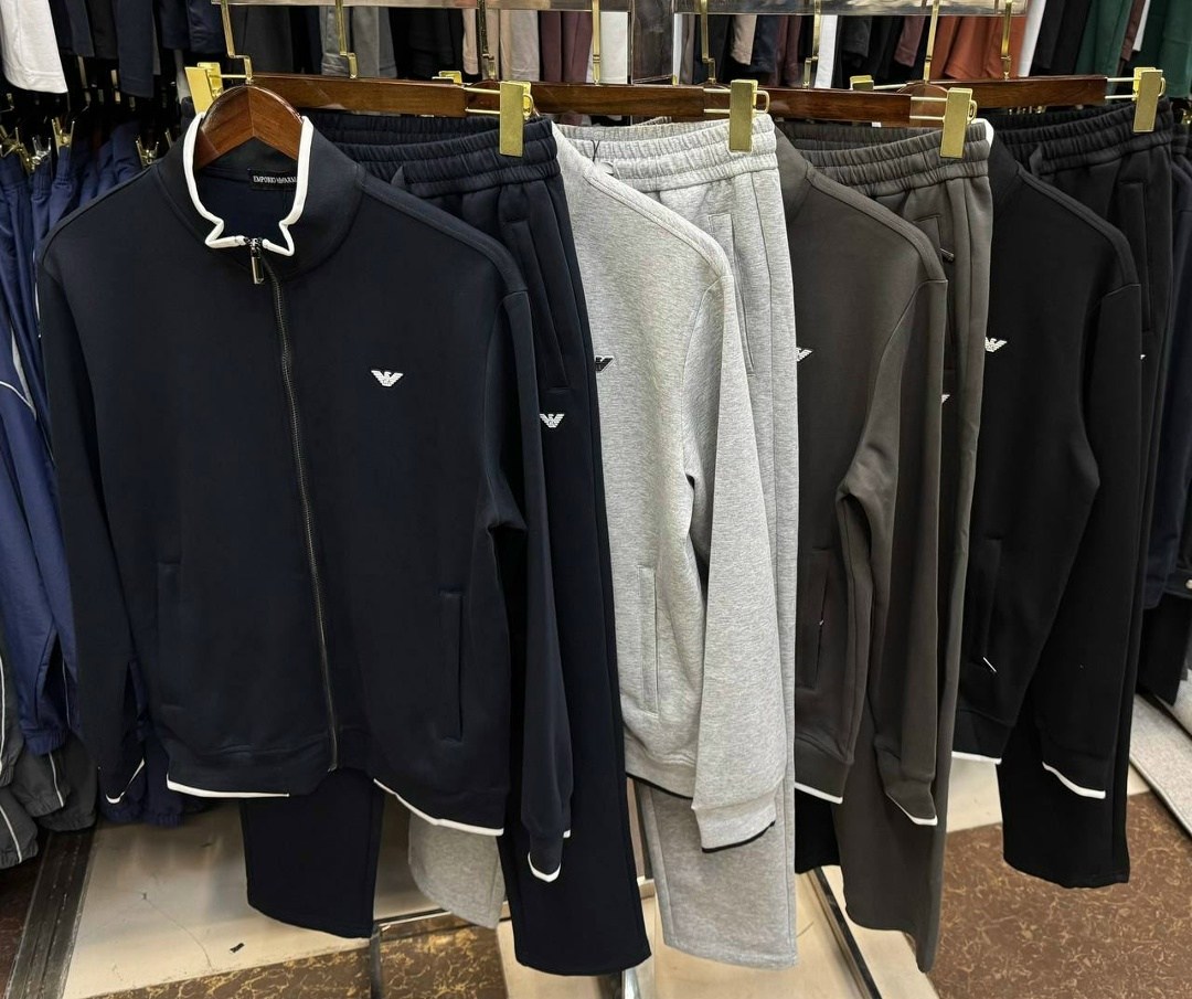 спортивный костюм prada,мужской спортивный костюм armani,armani спортивный костюм,спортивный костюм мужской,спортивный костюм