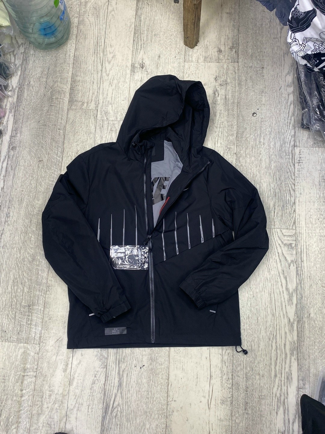ветровка nike,куртка мужская nike,куртка nike therma essential,куртка найк мужская,куртка для бега