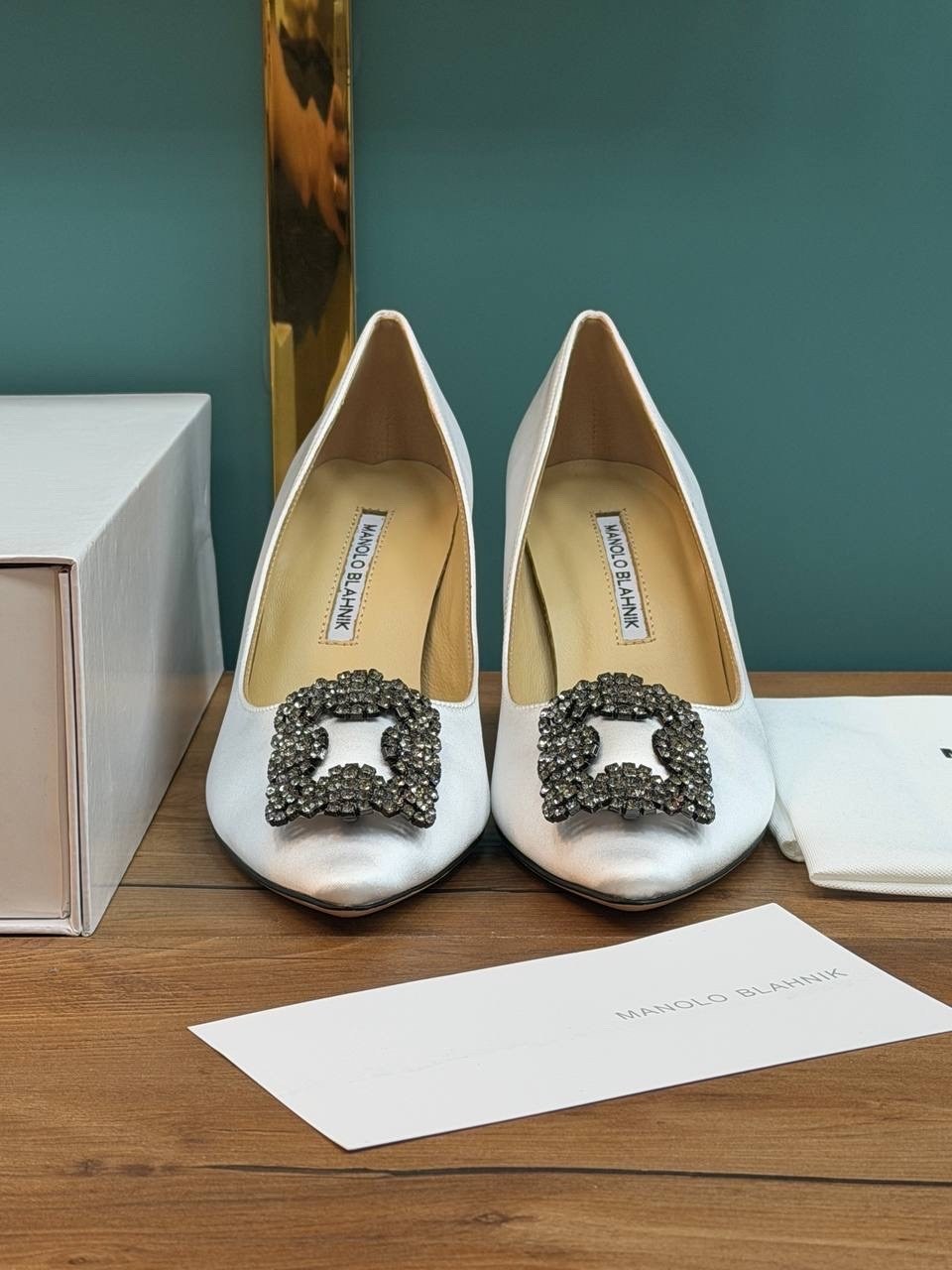 туфли manolo blahnik,туфли маноло бланик,туфли manolo blahnik hangisi,туфли маноло бланик белые,маноло бланик белые