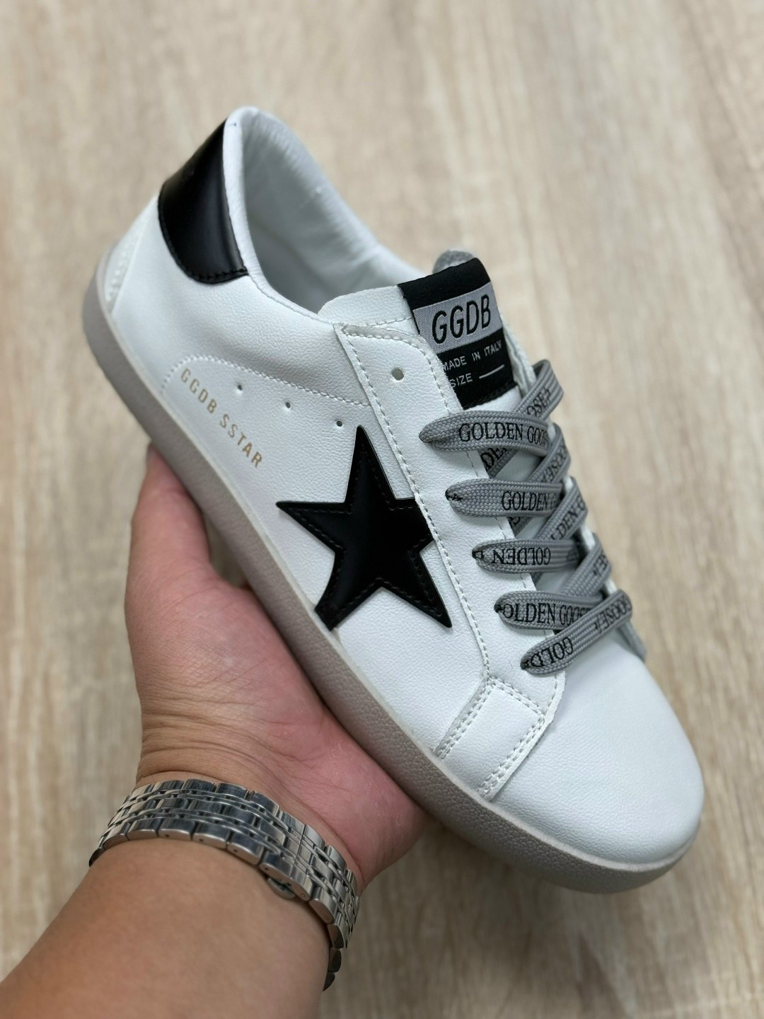 golden goose кеды hi star на платформе черный,кеды golden goose,кроссовки golden goose,кроссовки golden goose superstar black white,golden goose super-star