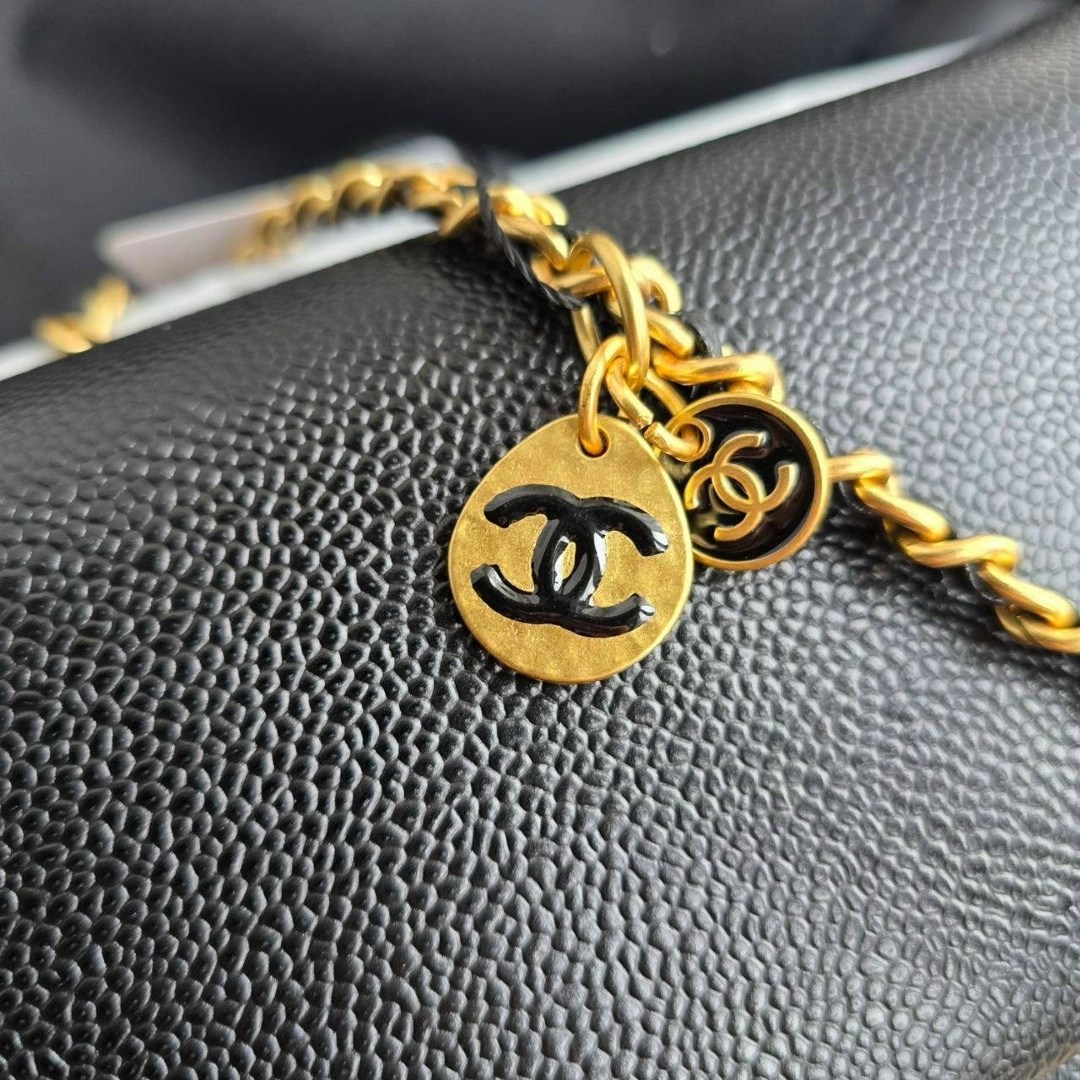 сумка chanel,сумка женская chanel,сумки шанель,chanel classic flap bag,сумочка шанель