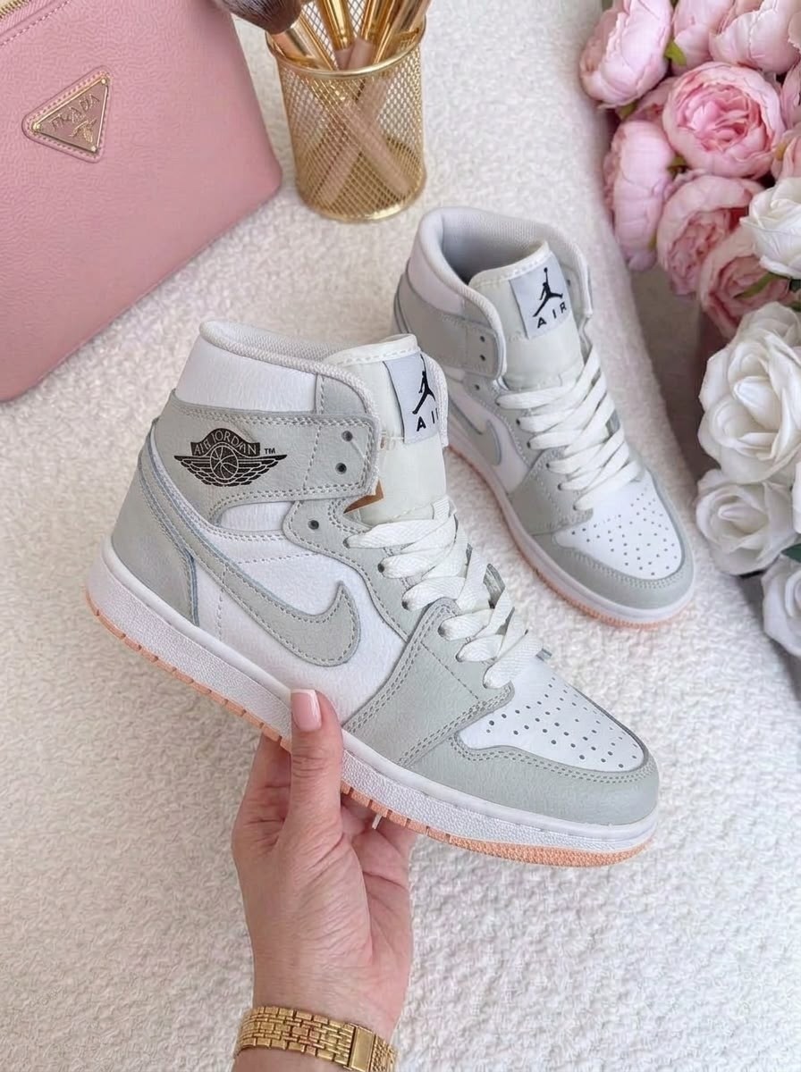 женские кроссовки nike air jordan 1 mid,кроссовки женские nike air jordan 1,женские кроссовки nike,nike air jordan 1 mid,nike air jordan 1 mid milan
