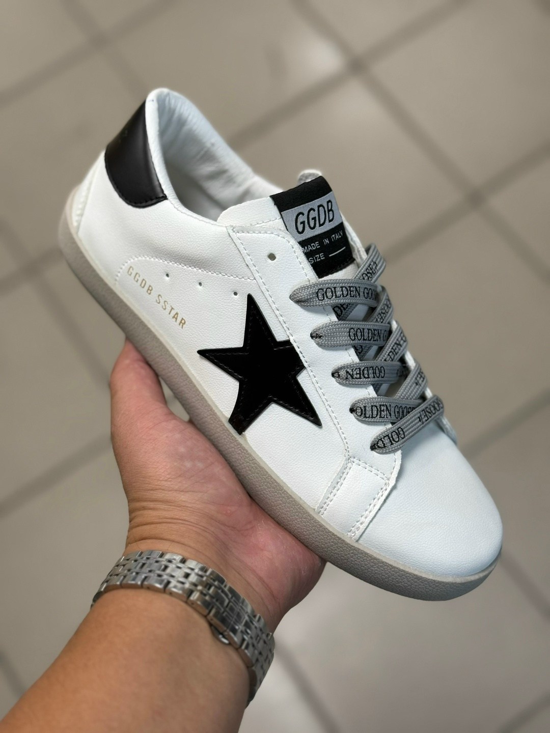 golden goose кеды hi star на платформе черный,кеды golden goose,кроссовки golden goose,кроссовки golden goose superstar black white,golden goose super-star