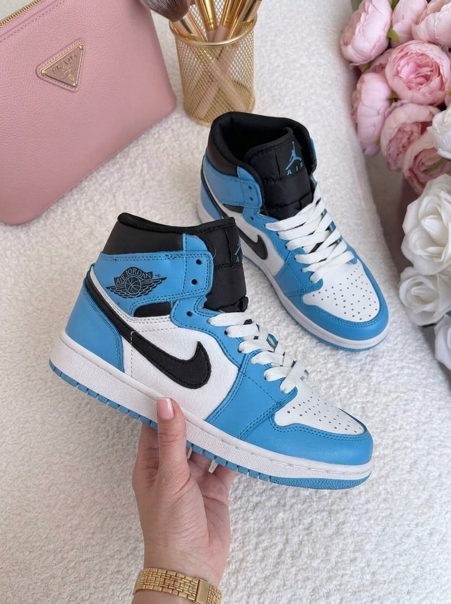 женские кроссовки nike air jordan 1 mid,кроссовки nike air jordan 1 retro high,nike air jordan 1 retro high,air jordan 1 retro high og university blue,кроссовки nike air jordan 1 retro high og