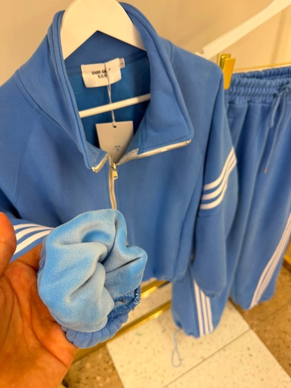 спортивный костюм женский adidas,спортивные костюмы женские,спортивный костюм,спортивные костюмы адидас,костюм с лампасами
