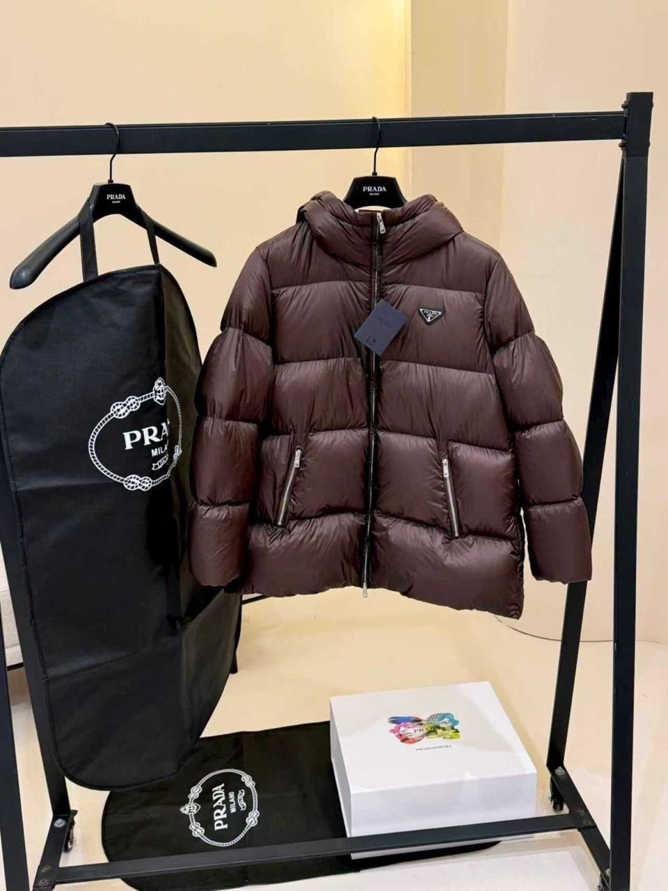 пуховик prada,пуховик prada женский,пуховик мужской prada,пуховик moncler женский,куртка prada