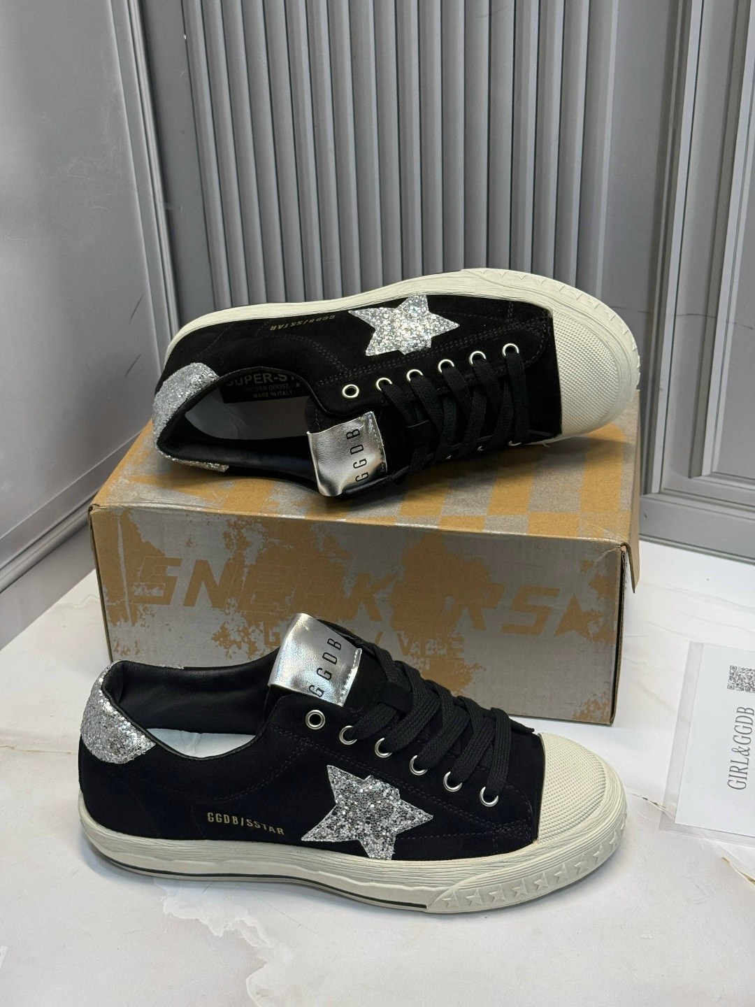 ,кеды hi star с блестками golden goose черный,кеды golden goose, женская,кроссовки golden goose