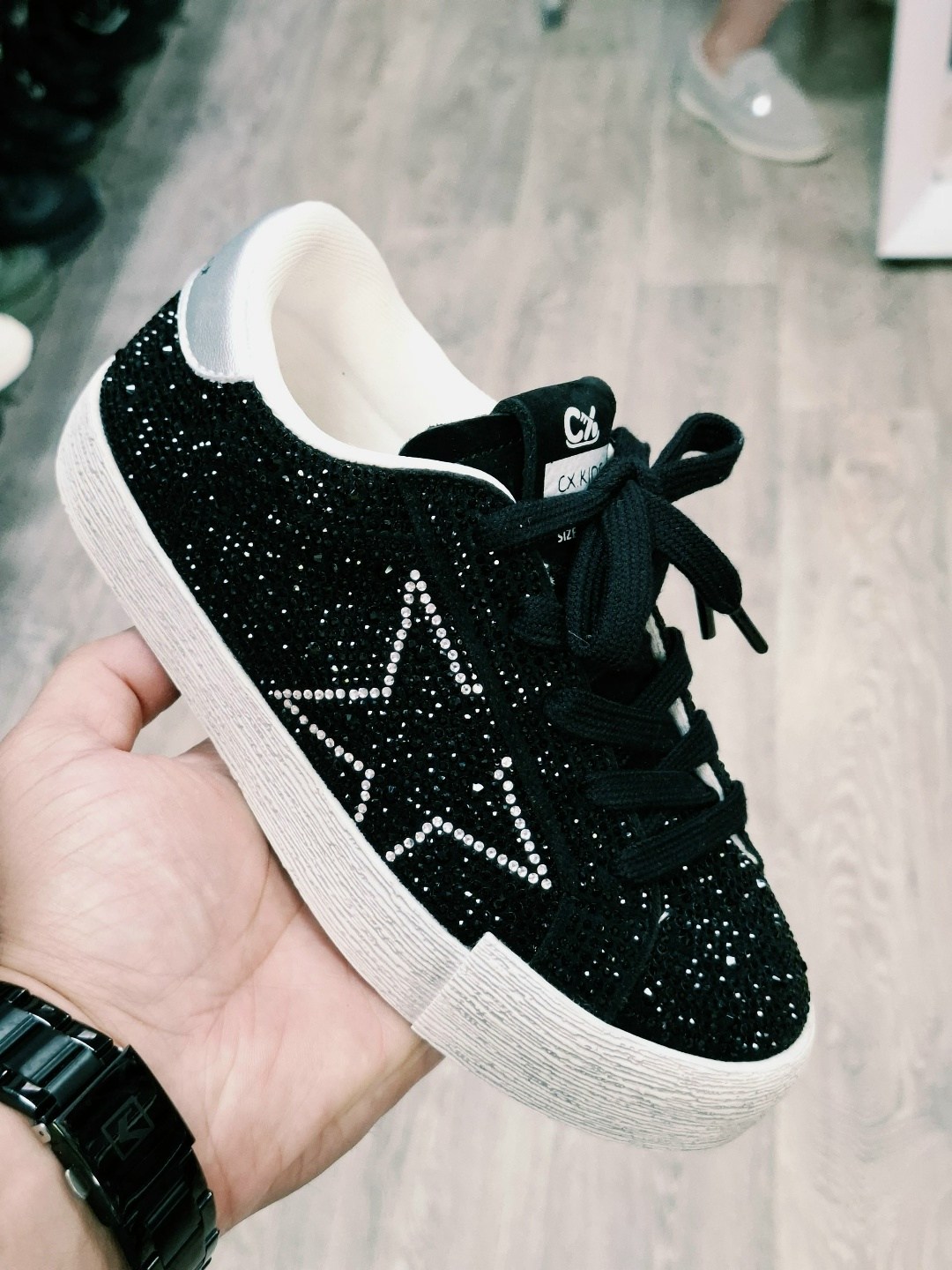 swarovski x nike air jordan 1 low og “stealth”,swarovski x air jordan 1 low og "crystal",swarovski air jordan 1 low og shadow hm9208-001,swarovski air jordan 1 low hm9208 001,swarovski air jordan 1 lo