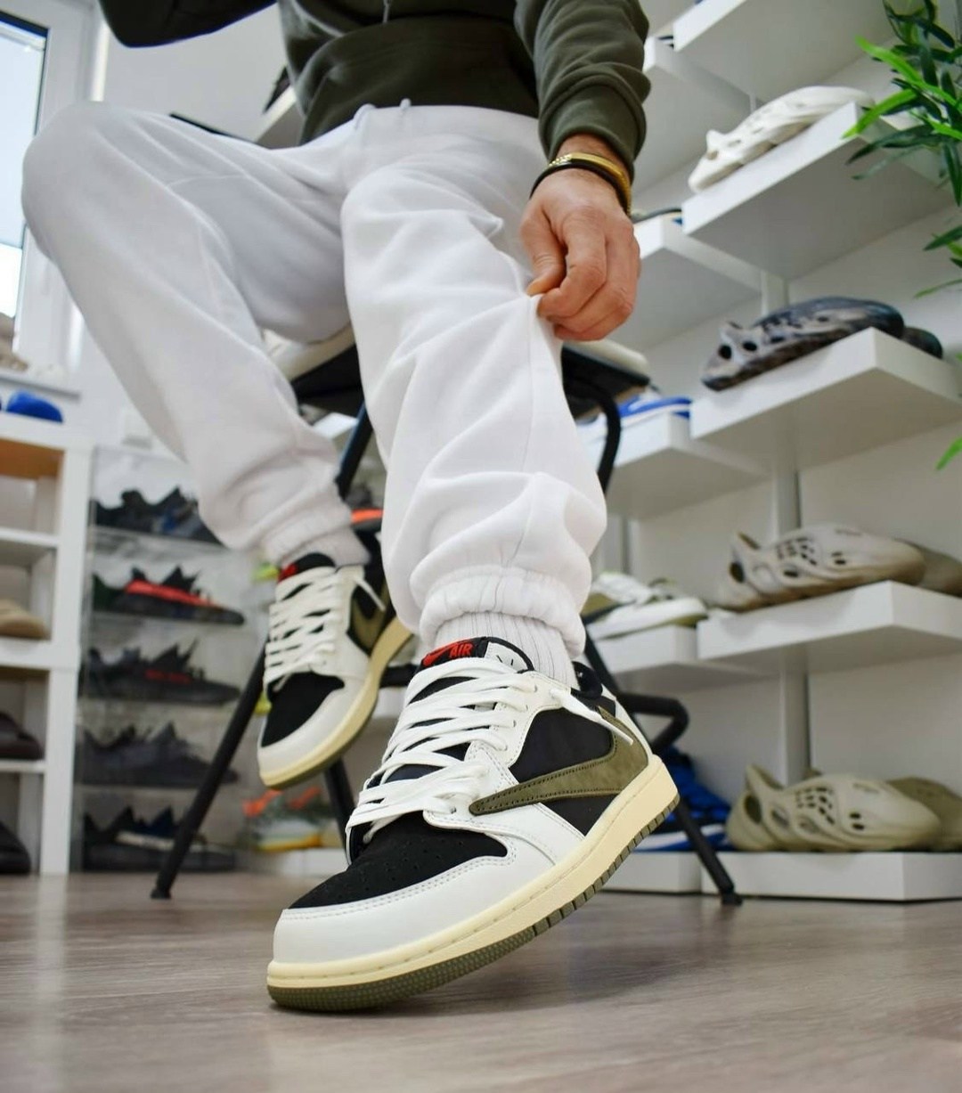 air jordan 1 low travis scott,кроссовки air jordan 1 low travis scott,nike air jordan 1 low travis scott,кроссовки кожа,кроссовки мужские и женские