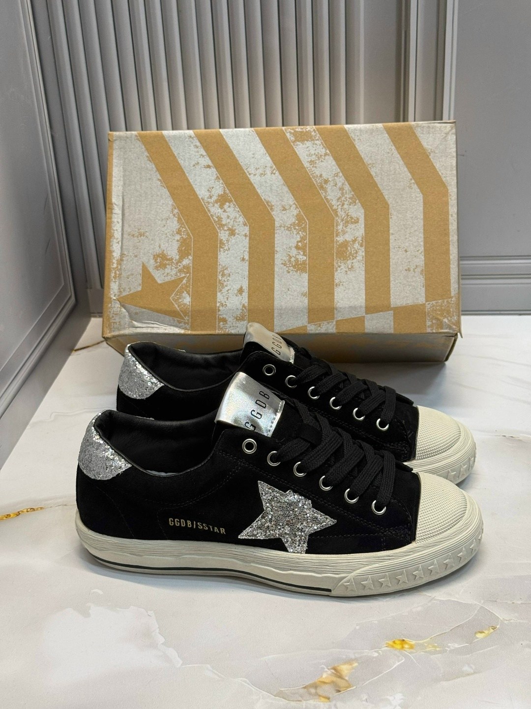 ,кеды hi star с блестками golden goose черный,кеды golden goose, женская,кроссовки golden goose