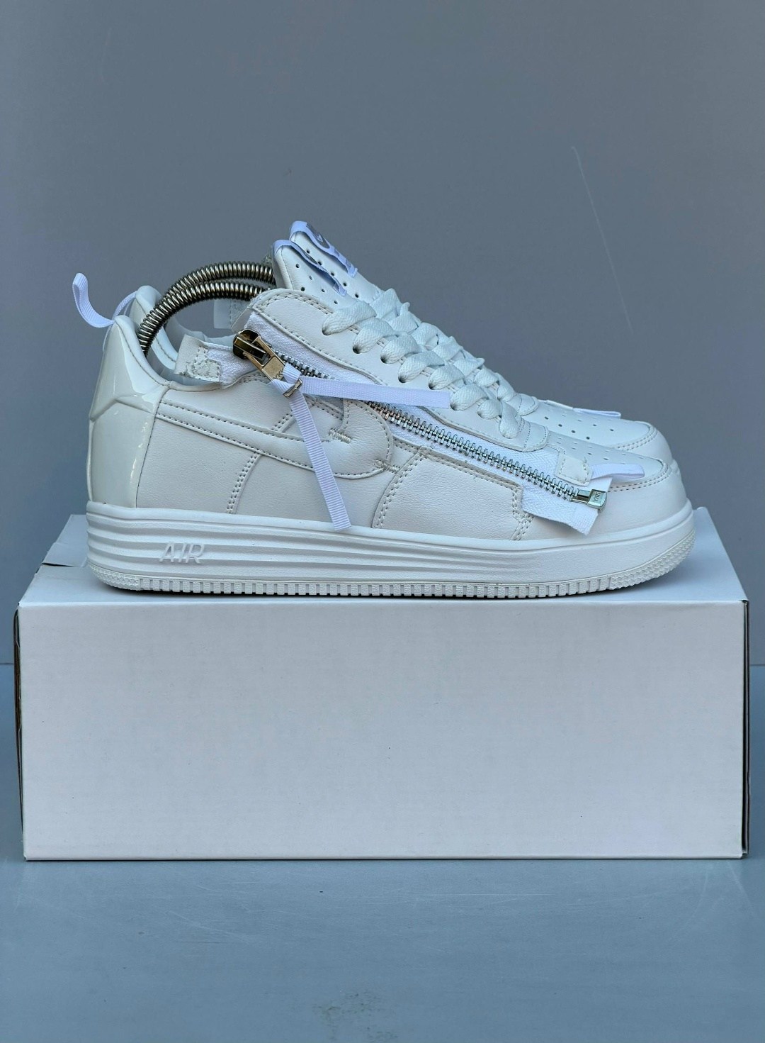 кроссовки nike acronym x lunar force 1 af100 белый,acronym x nike lunar force 1,кроссовки-acronym x lunar force 1 nike,мужские кроссовки для скейтбординга nike lunar force 1 с молнией белый,кроссовки