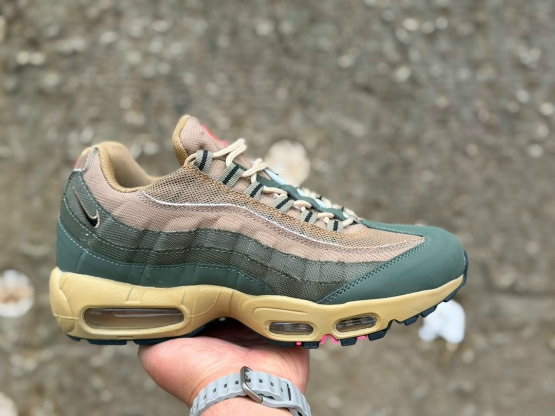 nike air max 95 essential,nike air max 95 premium,nike air max 95,nike air max 95 black,кроссовки