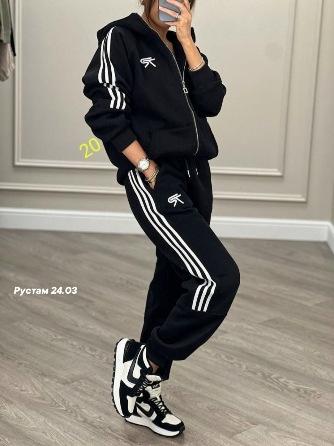 костюм спортивный женский adidas арт. 11432284,женский спортивный костюм adidas арт. 11430978,женский спортивный костюм adidas на флисе,спортивный костюм женский adidas,спортивный костюм женский