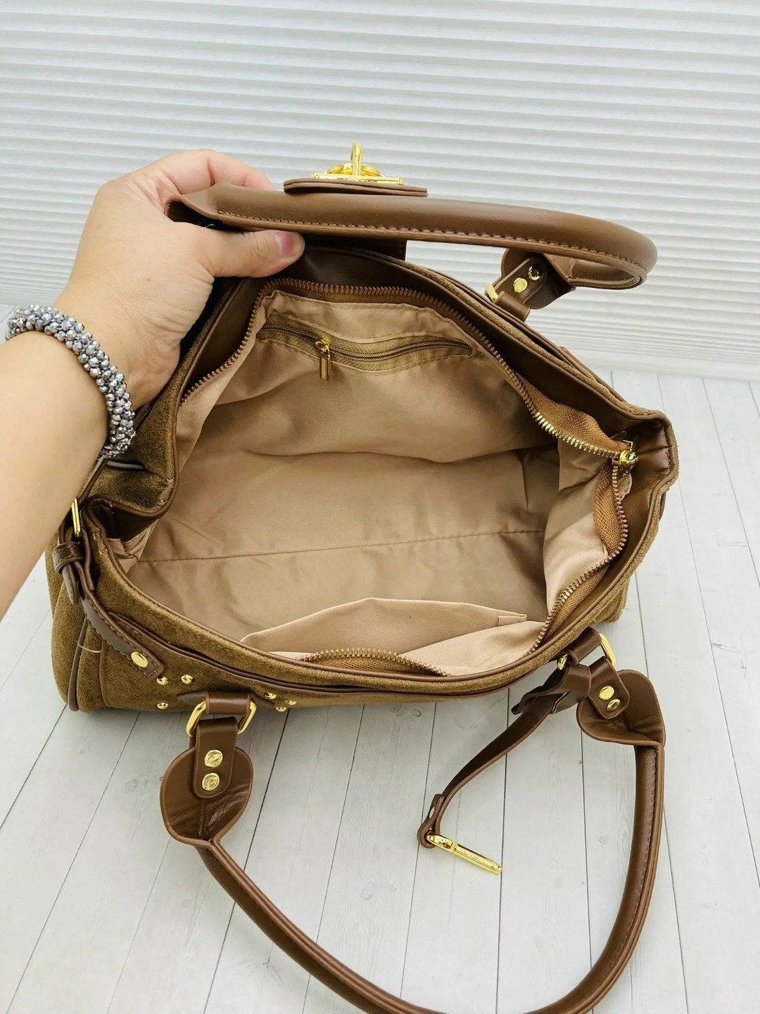 сумка замшевая miu miu aventure,сумка замшевая,сумка женская,сумки модные,сумка