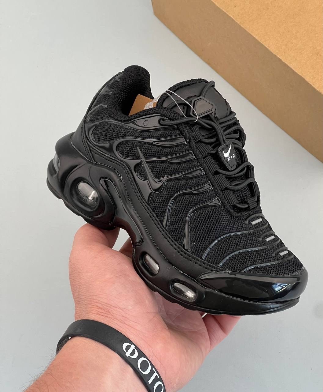кроссовки nike air max plus tn,спортивные кроссовки унисекс nike air max plus tn черные,nike air max tn plus black,кроссовки nike air max plus,спортивные кроссовки унисекс nike air max plus tn черные