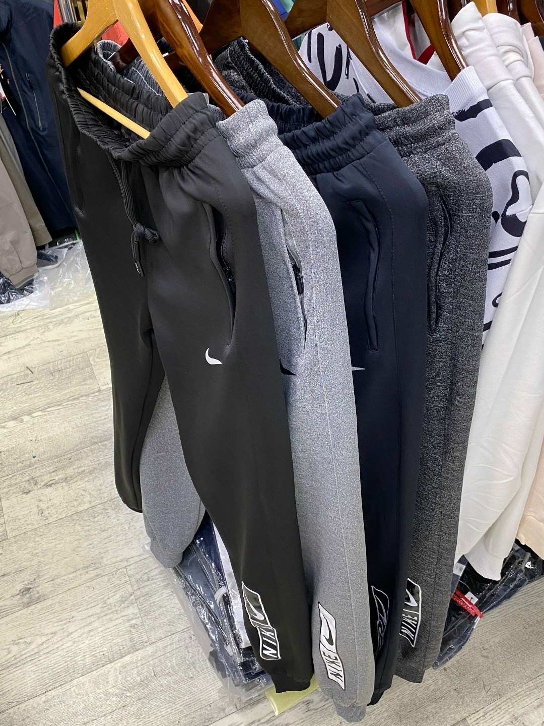 спортивные брюки nike,спортивные штаны найк,спортивные штаны,брюки мужские nike,спортивные штаны nike