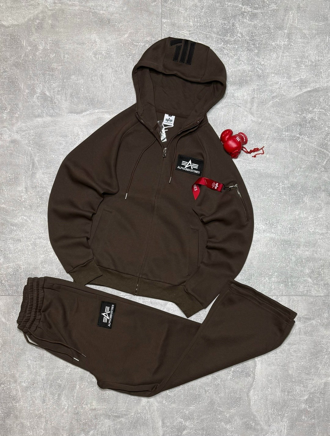 спортивный костюм hugo boss,мужской спортивный костюм,спортивные костюмы на флисе,спортивный костюм,мужской костюм на флисе