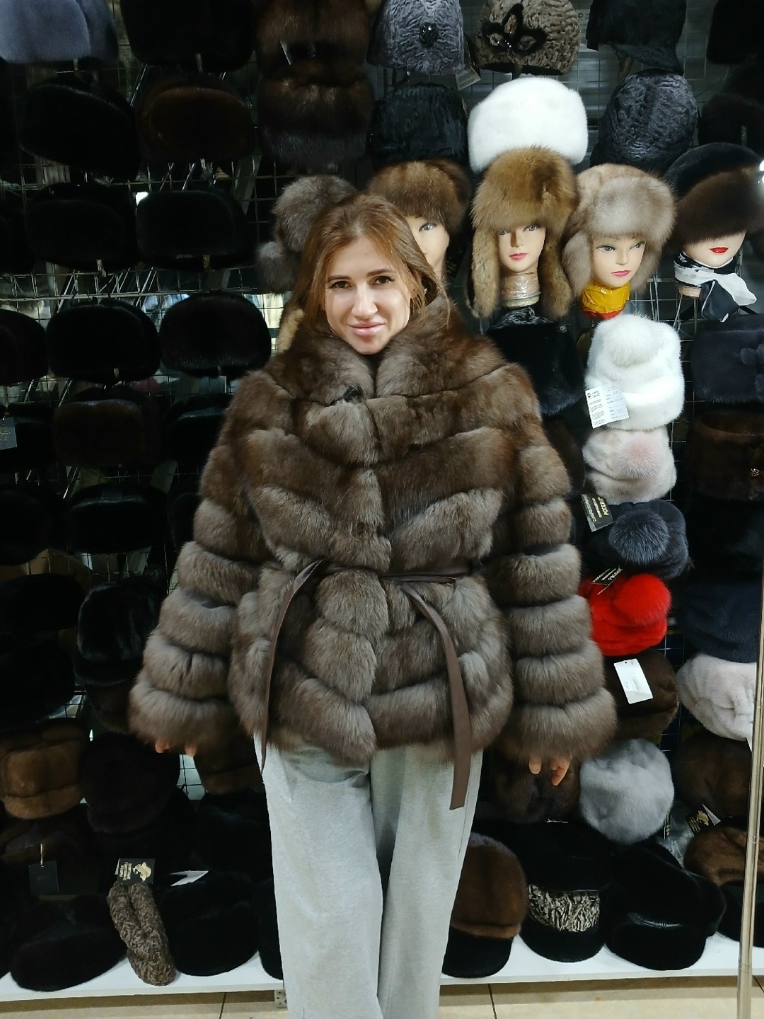 шуба из песца под соболя,шуба из песца,шуба под соболь из меха песца,шуба из соболя,шуба из финского песца