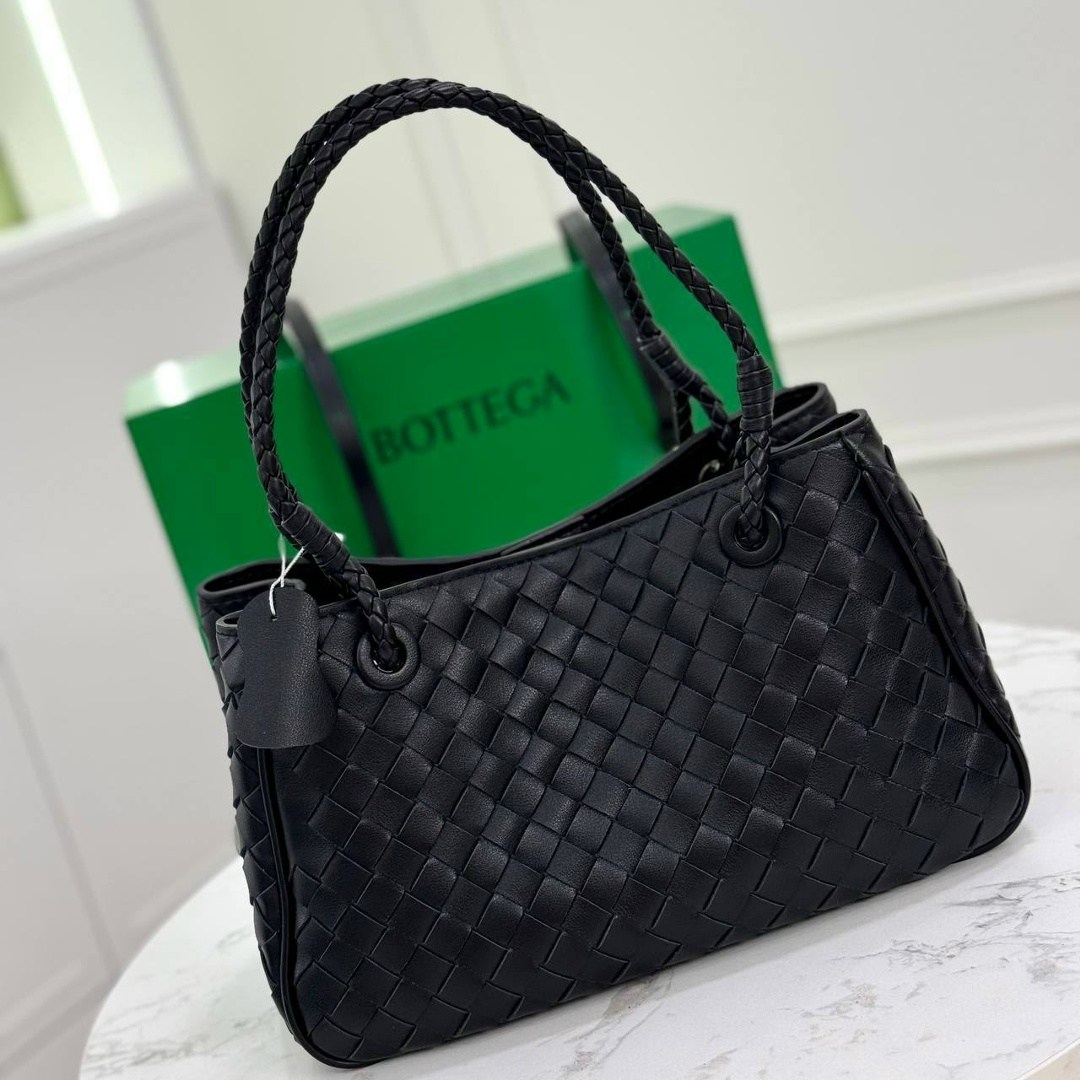 женская сумка bottega veneta,сумка bottega veneta,сумка bottega veneta черный,маленькая сумка bottega veneta,сумка bottega veneta point