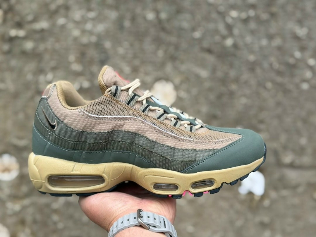 nike air max 95 essential,nike air max 95,nike air max 95 grey,nike air max 95 серые,кроссовки air max 95 premium