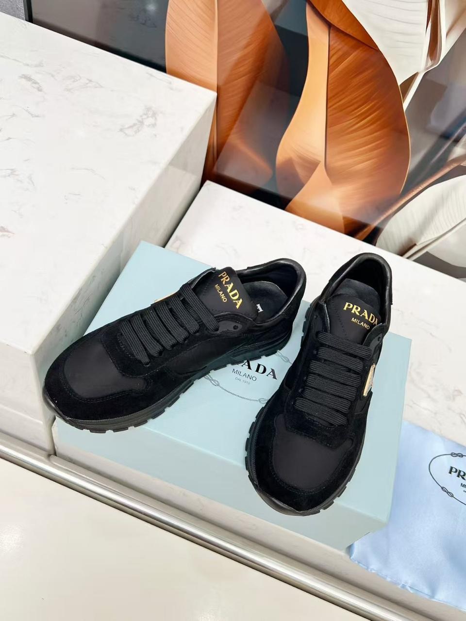кроссовки prada женские,комбинированные кроссовки prada,кроссовки мужские prada,кроссовки прада женские черные,кроссовки prada