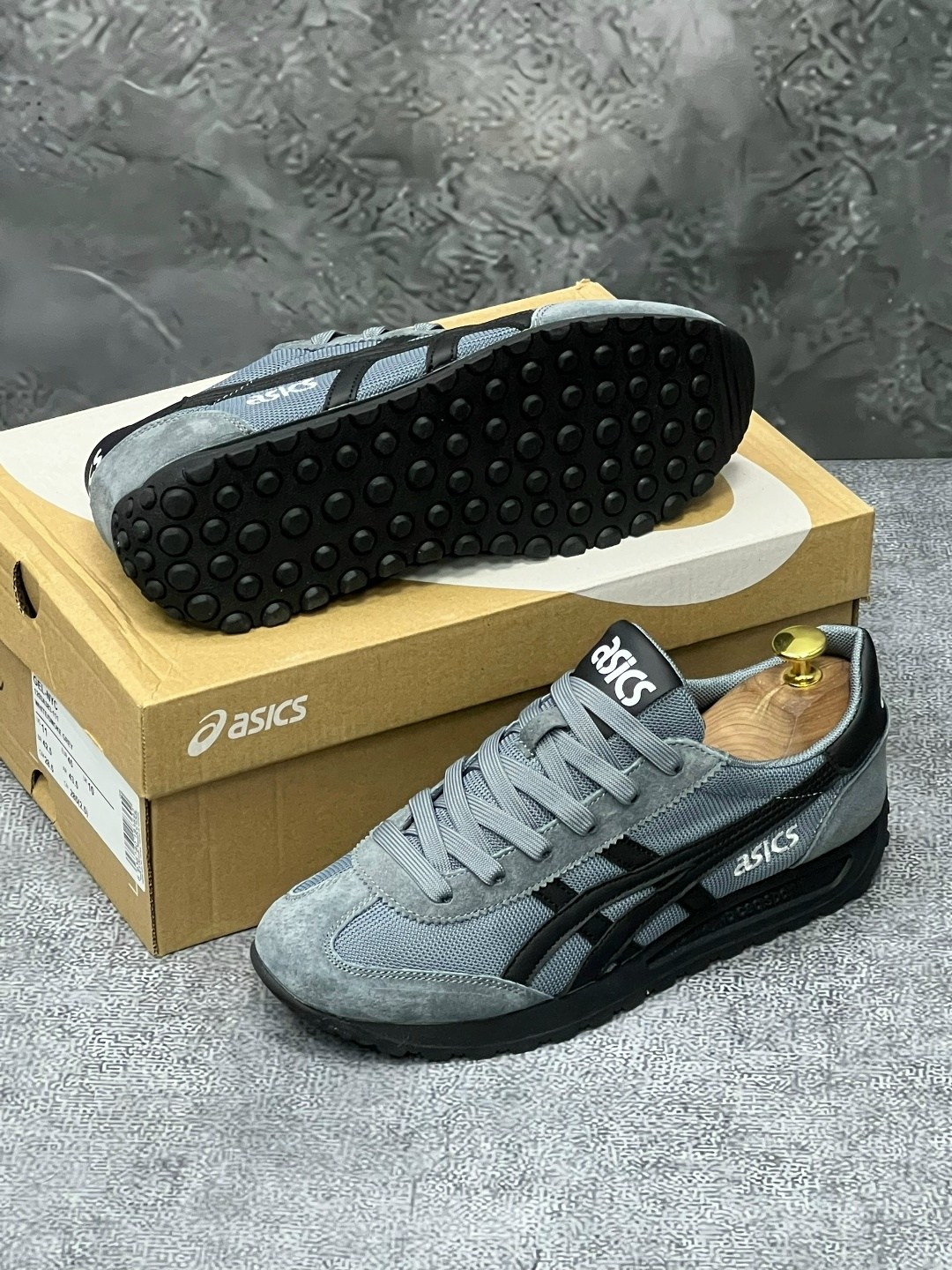 мужские кроссовки asics,,кроссовки asics,мужской кроссовки,кроссовки asics onitsuka tiger