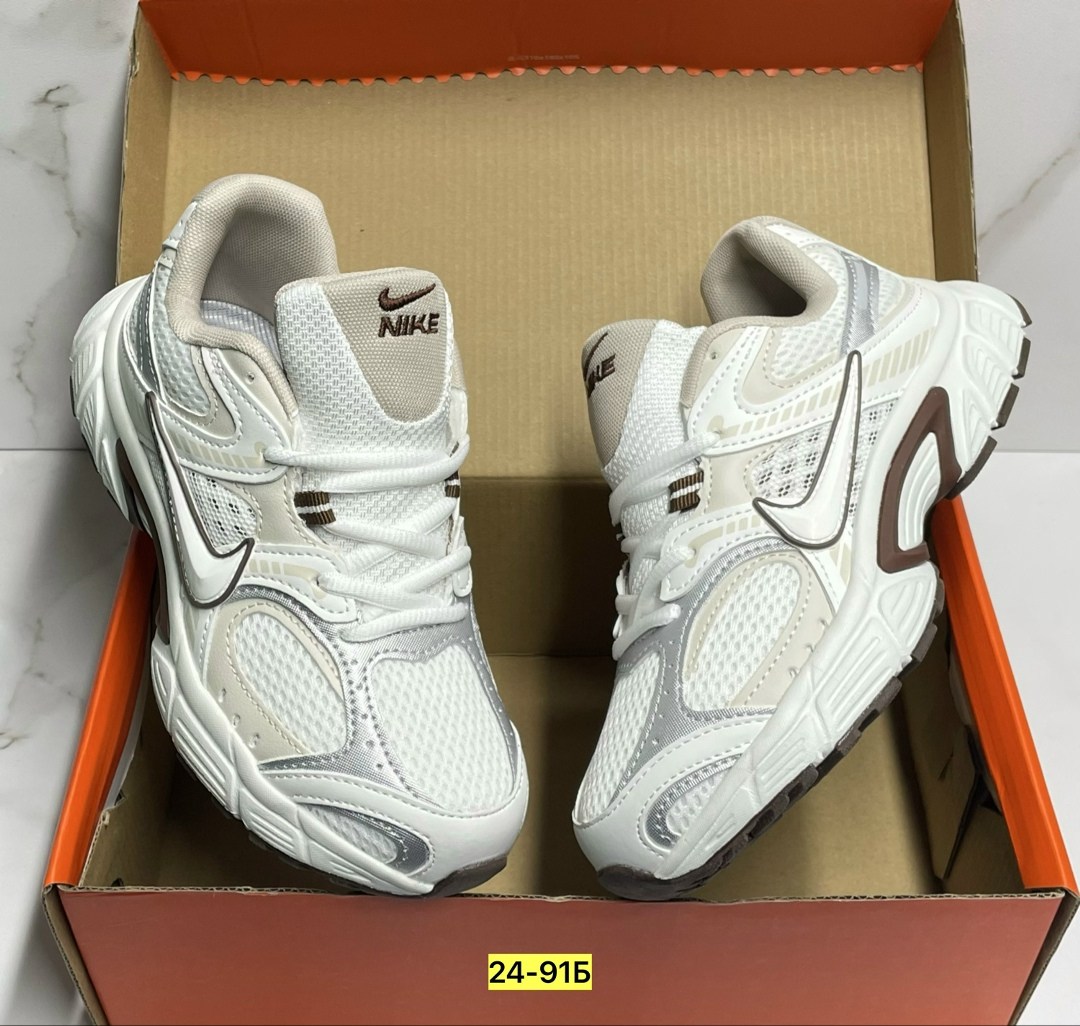 кроссовки nike v 5 rnr,женские кроссовки nike,кроссовки v5 rnr nike,кроссовки nike,женские кроссовки