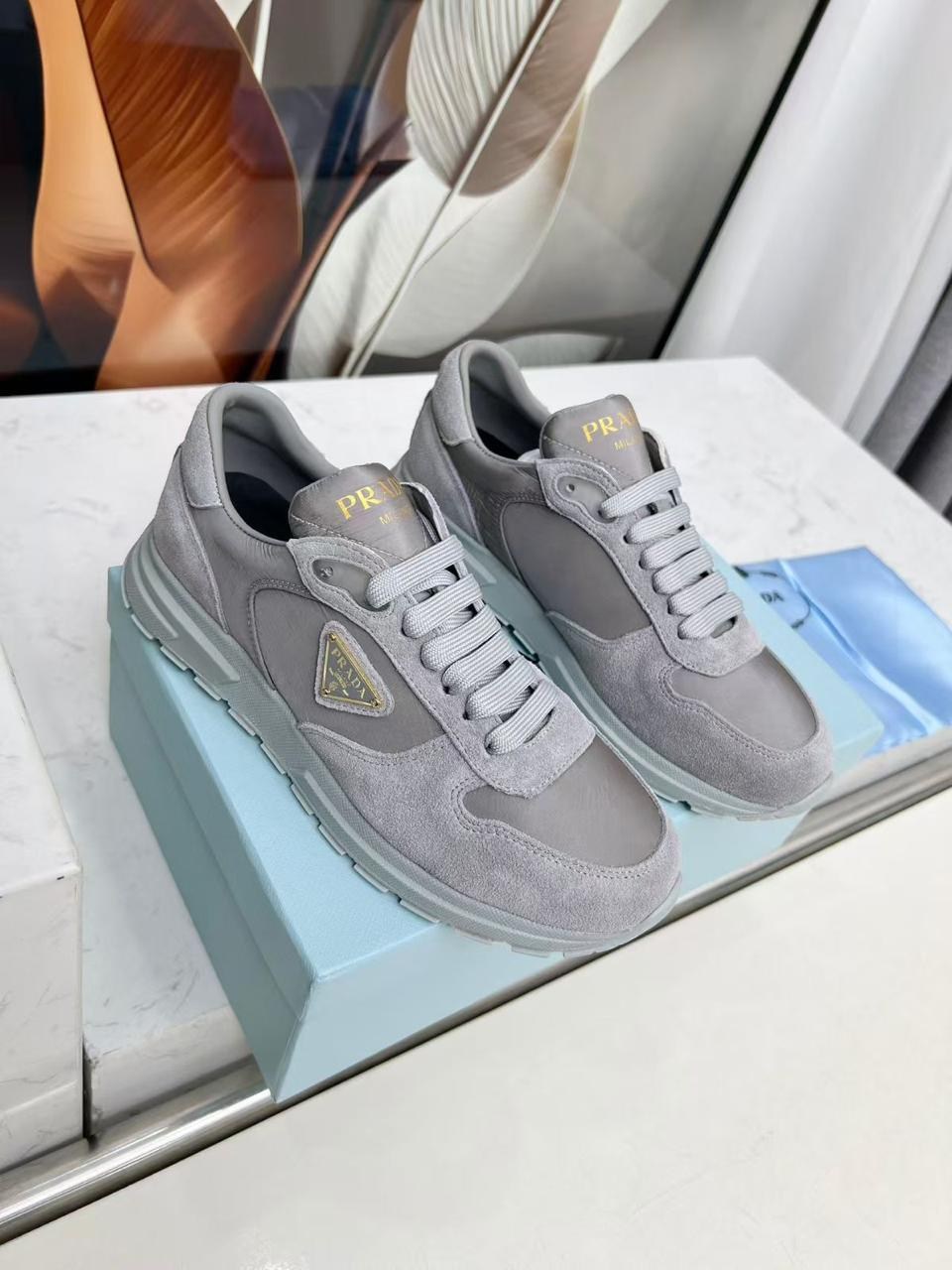 кроссовки prada женские,комбинированные кроссовки prada,кроссовки мужские prada,кроссовки прада женские черные,кроссовки prada