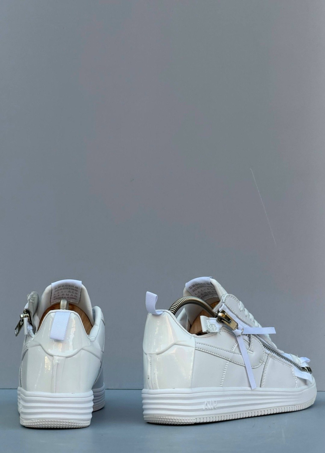 кроссовки nike acronym x lunar force 1 af100 белый,acronym x nike lunar force 1,кроссовки-acronym x lunar force 1 nike,мужские кроссовки для скейтбординга nike lunar force 1 с молнией белый,кроссовки