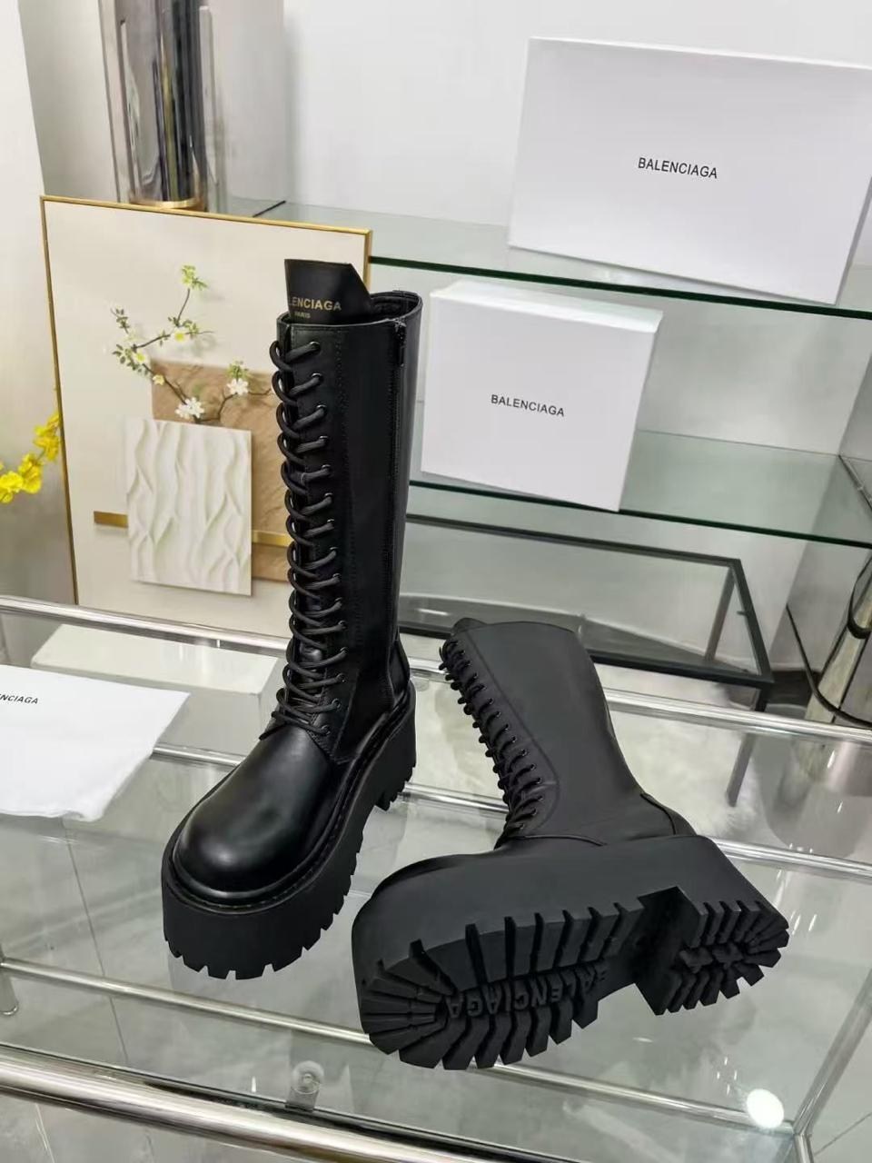ботинки balenciaga,сапоги balenciaga,ботинки женские на платформе balenciaga 36-41,ботинки balenciaga на шнуровке черные,balenciaga женские кожаные сапоги на шнуровке чёрного цвета