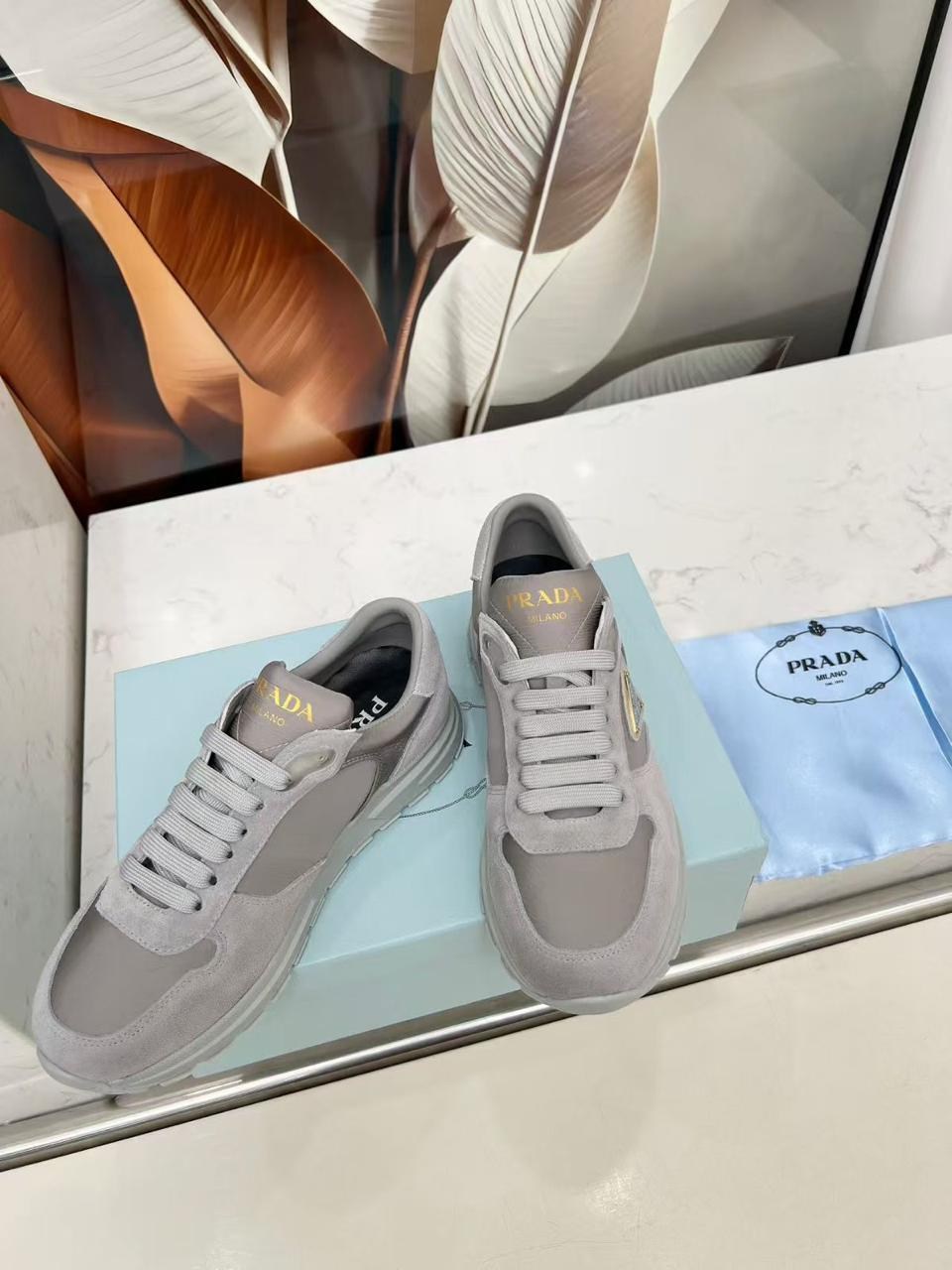 кроссовки prada женские,комбинированные кроссовки prada,кроссовки мужские prada,кроссовки прада женские черные,кроссовки prada