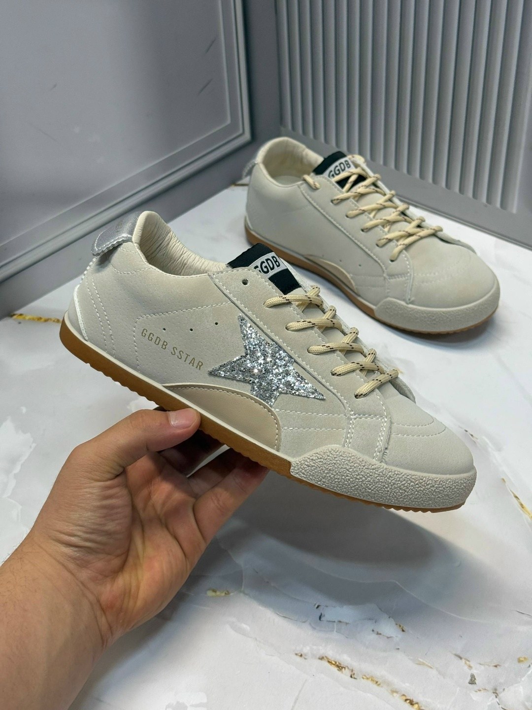 ,кроссовки golden goose, женская,женские кроссовки,спортивная