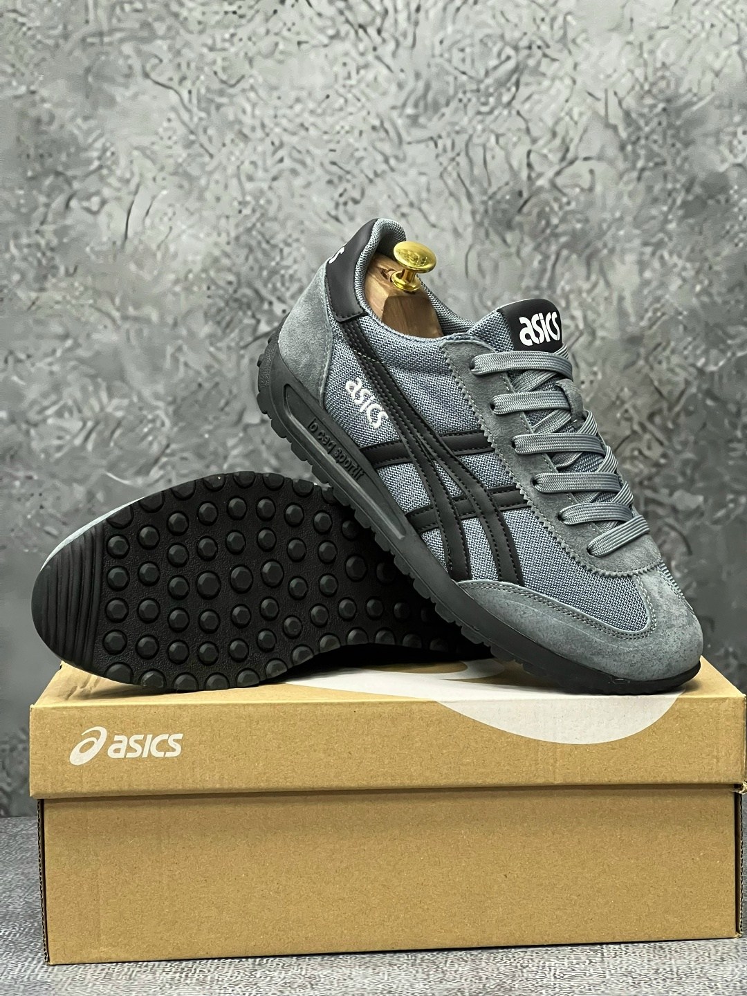 мужские кроссовки asics,,кроссовки asics,мужской кроссовки,кроссовки asics onitsuka tiger