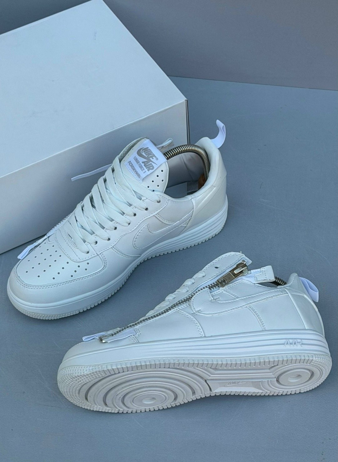 кроссовки nike acronym x lunar force 1 af100 белый,acronym x nike lunar force 1,кроссовки-acronym x lunar force 1 nike,мужские кроссовки для скейтбординга nike lunar force 1 с молнией белый,кроссовки