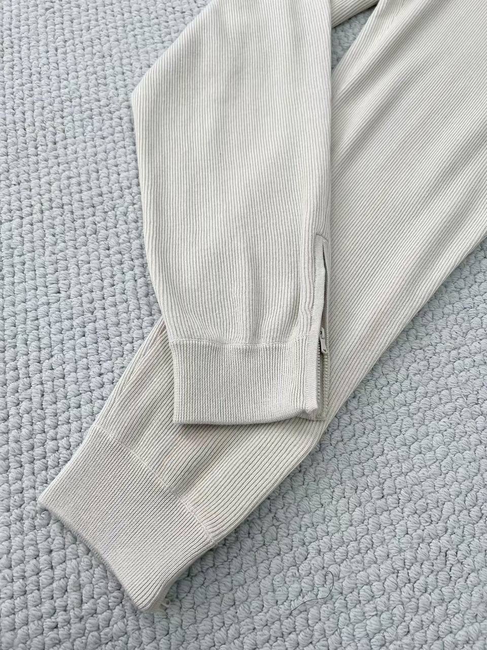 спортивный костюм brunello cucinelli,костюм brunello cucinelli,кашемировый костюм loro piana,костюм brunello cucinelli серый,кашемировый костюм