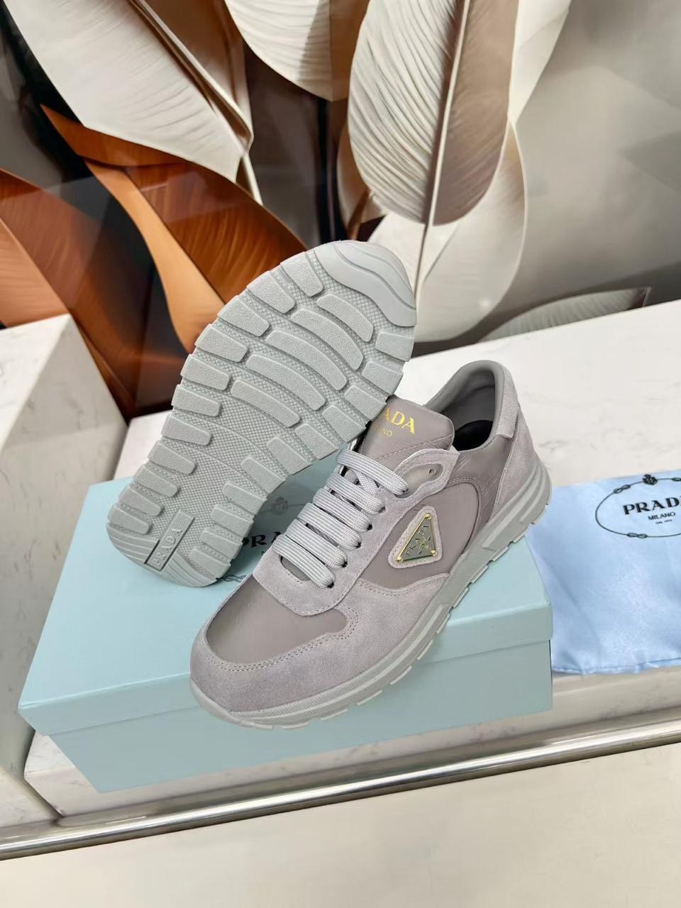 кроссовки prada женские,комбинированные кроссовки prada,кроссовки мужские prada,кроссовки прада женские черные,кроссовки prada