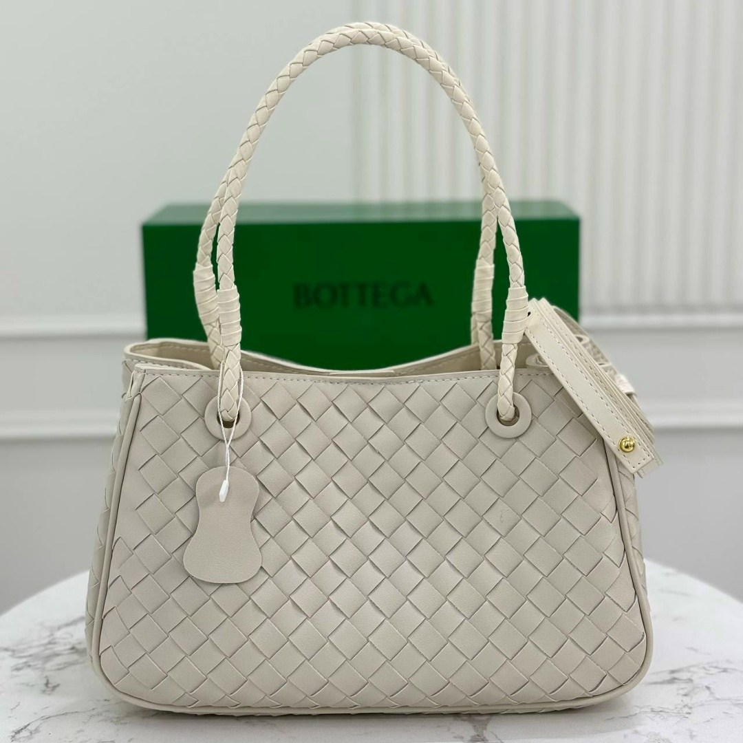 женская сумка bottega veneta,сумка bottega veneta,сумка bottega veneta черный,маленькая сумка bottega veneta,сумка bottega veneta point