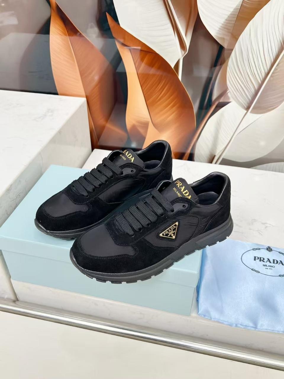 кроссовки prada женские,комбинированные кроссовки prada,кроссовки мужские prada,кроссовки прада женские черные,кроссовки prada