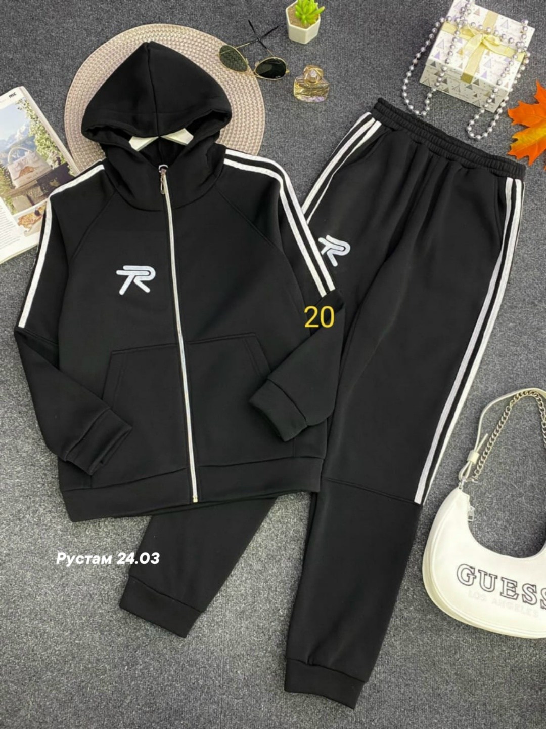 костюм спортивный женский adidas арт. 11432284,женский спортивный костюм adidas арт. 11430978,женский спортивный костюм adidas на флисе,спортивный костюм женский adidas,спортивный костюм женский