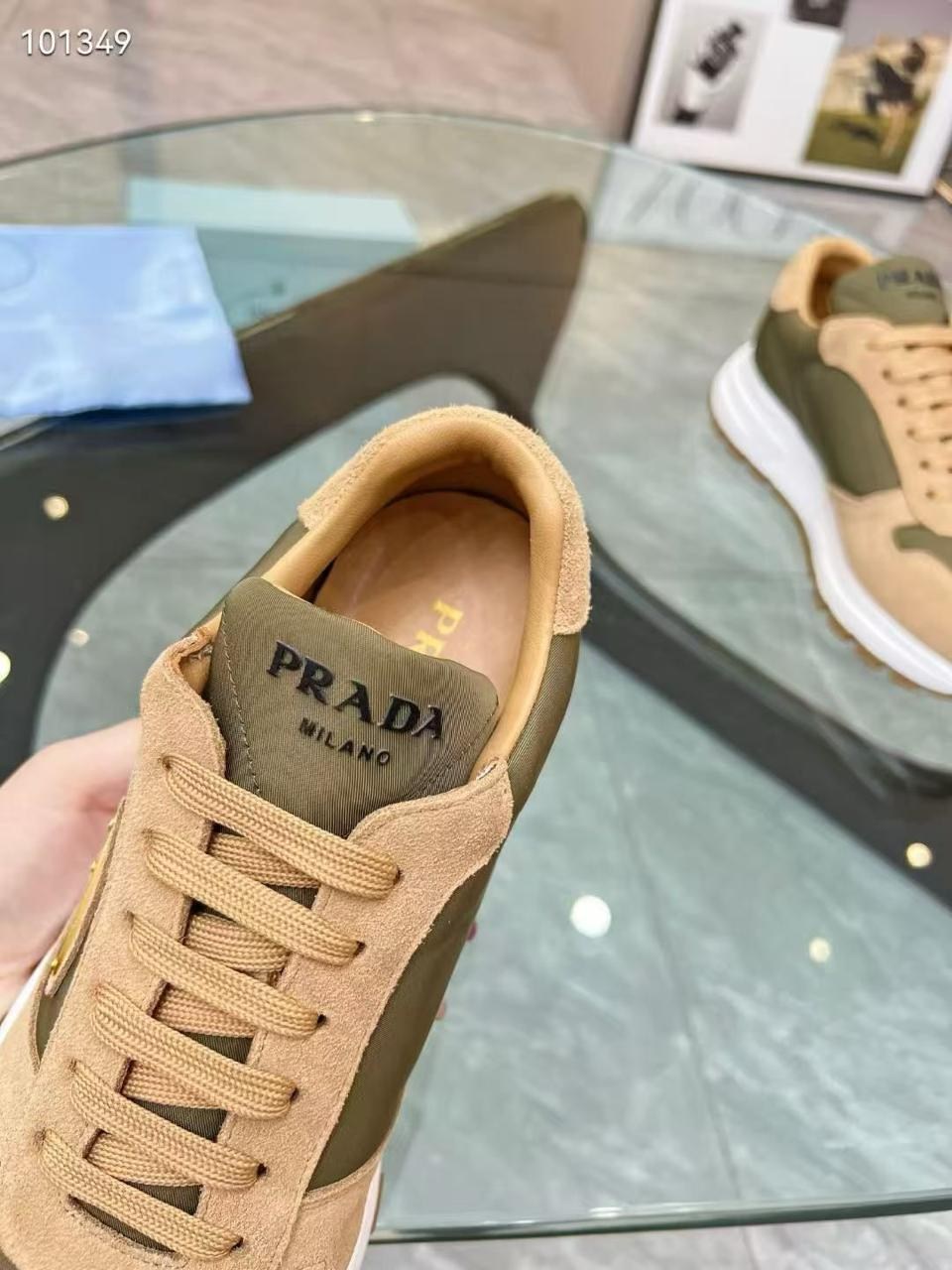 комбинированные кроссовки prada,кроссовки prada,кроссовки prada женские,,комбинированные кроссовки