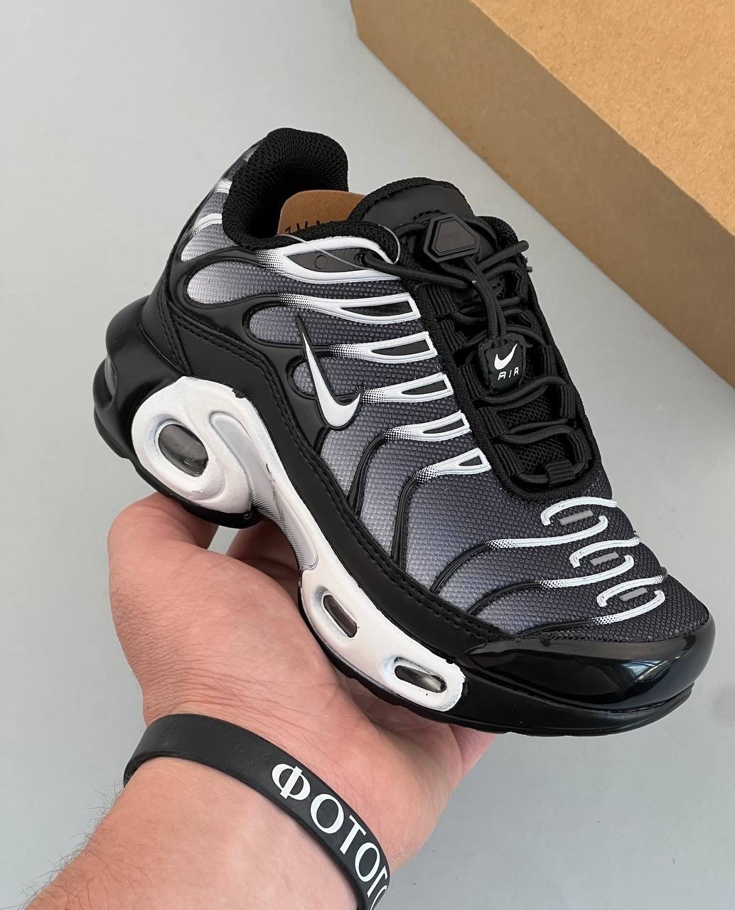 кроссовки nike air max plus tn,спортивные кроссовки унисекс nike air max plus tn черные,nike air max tn plus black,кроссовки nike air max plus,спортивные кроссовки унисекс nike air max plus tn черные