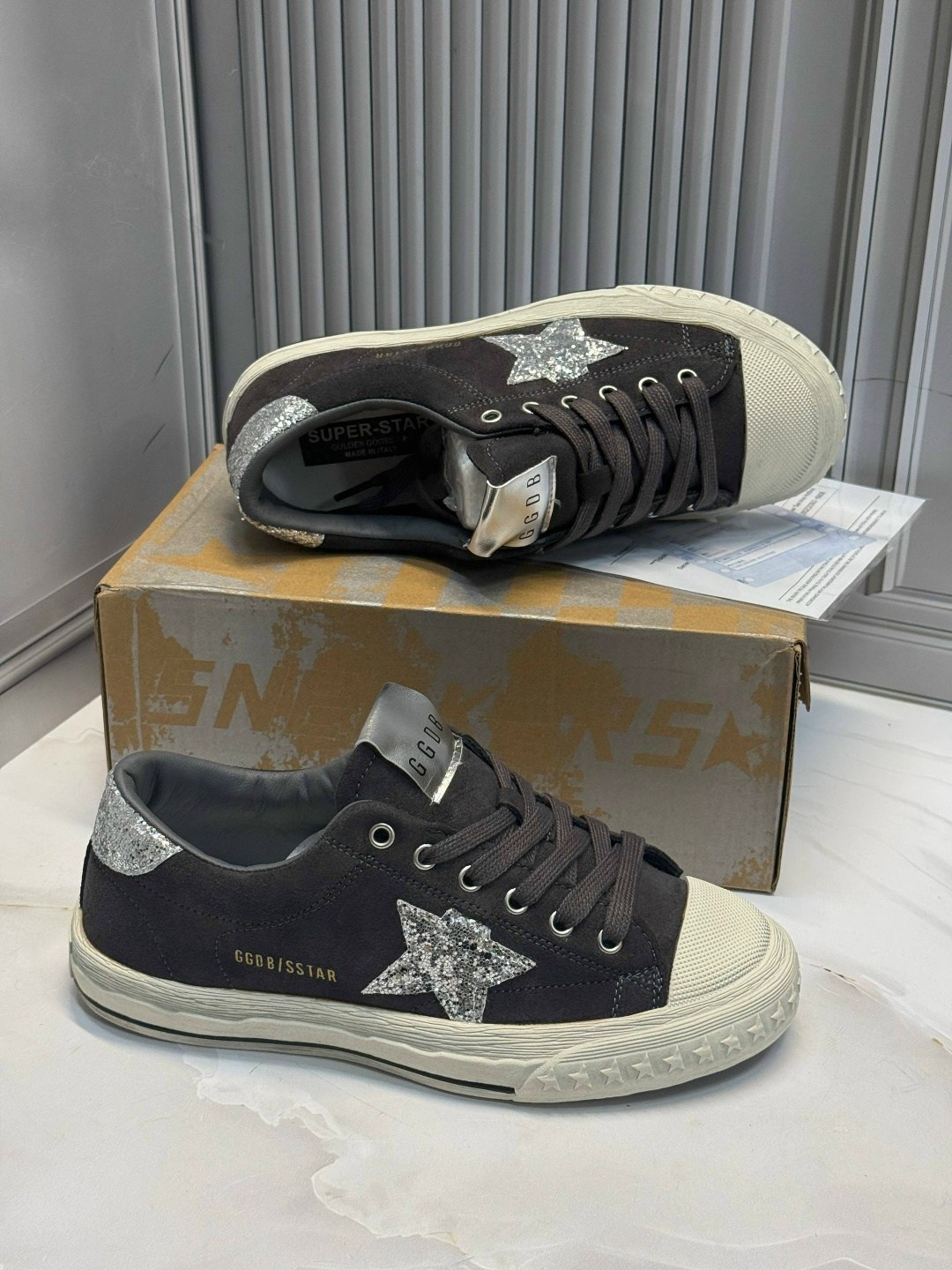 ,кеды hi star с блестками golden goose черный,кеды golden goose, женская,кроссовки golden goose