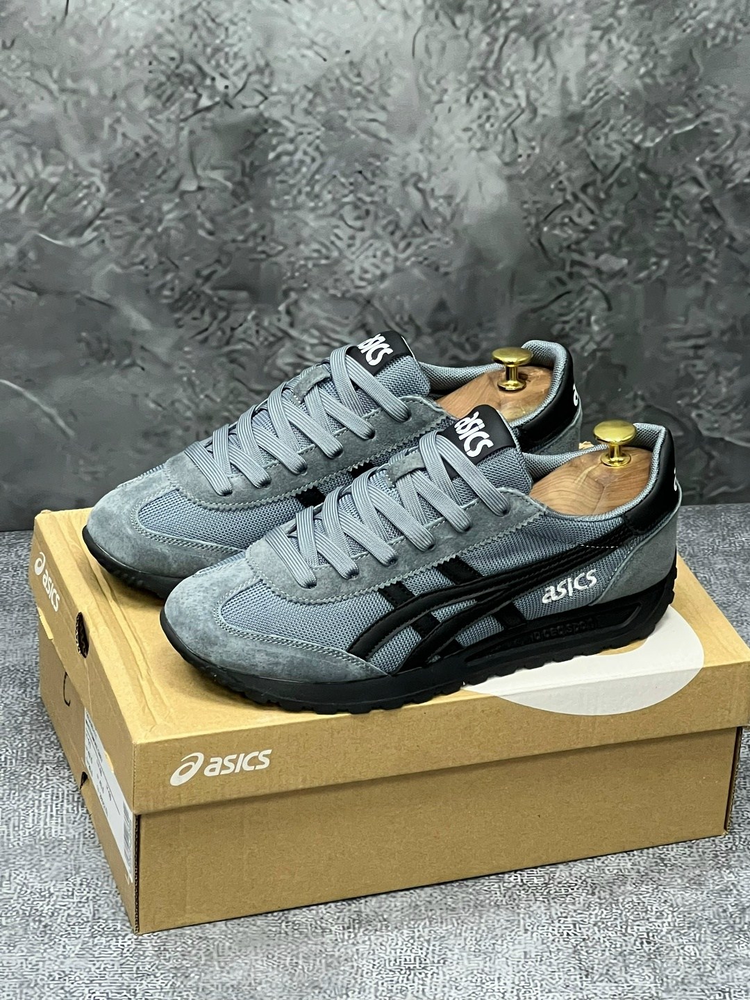 мужские кроссовки asics,,кроссовки asics,мужской кроссовки,кроссовки asics onitsuka tiger