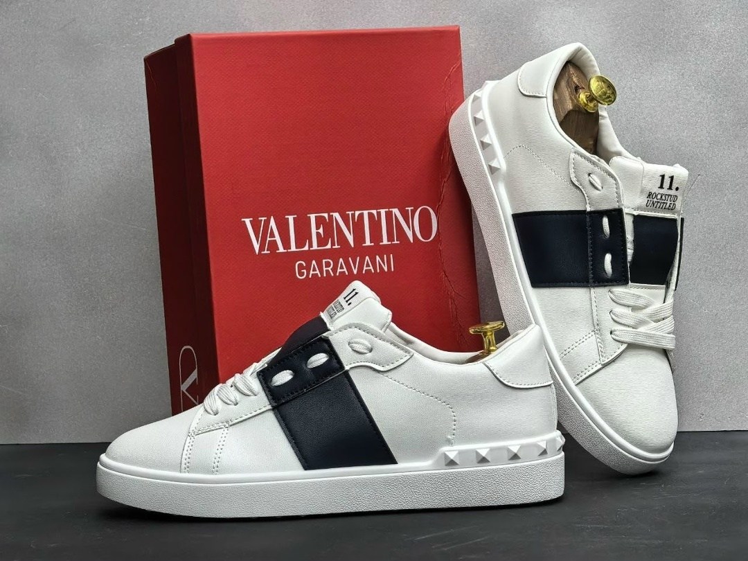 кроссовки valentino,кроссовки valentino garavani,кеды valentino garavani,кожаные кроссовки valentino rockstud white / navy,кеды valentino