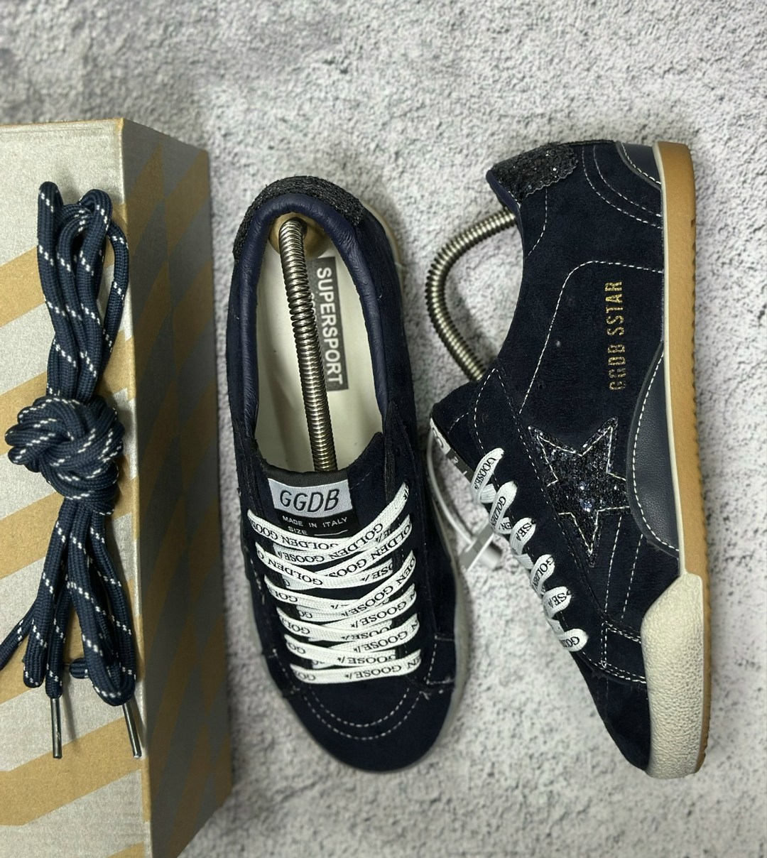 ,кеды golden goose женские,кеды golden goose,кроссовки golden goose,golden goose super star