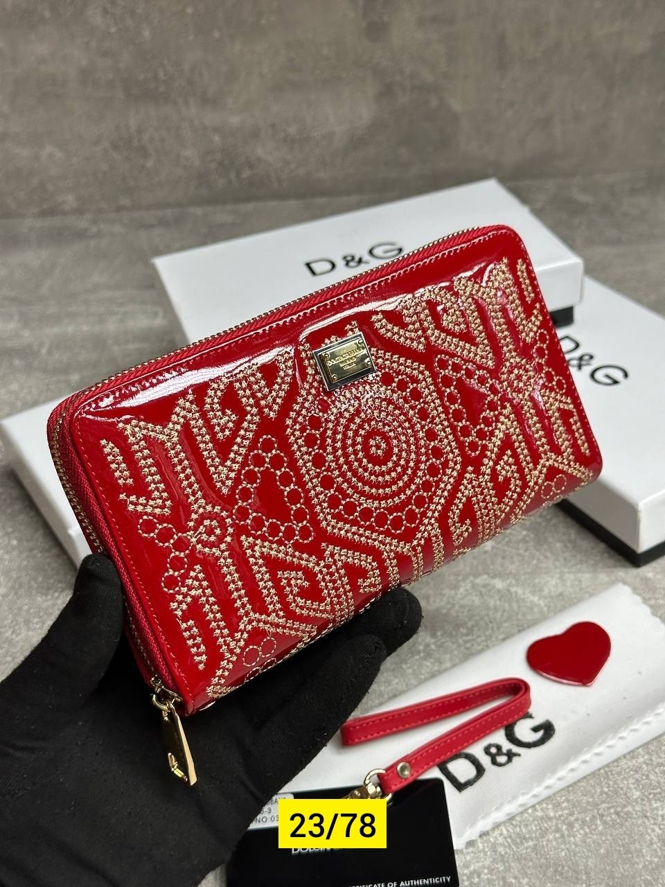 кошелек лакированный d&g,кошелек дольче габбана,женские кошельки,кошелёк дольче габбана с вышивкой,кошелёк dolce & gabbana