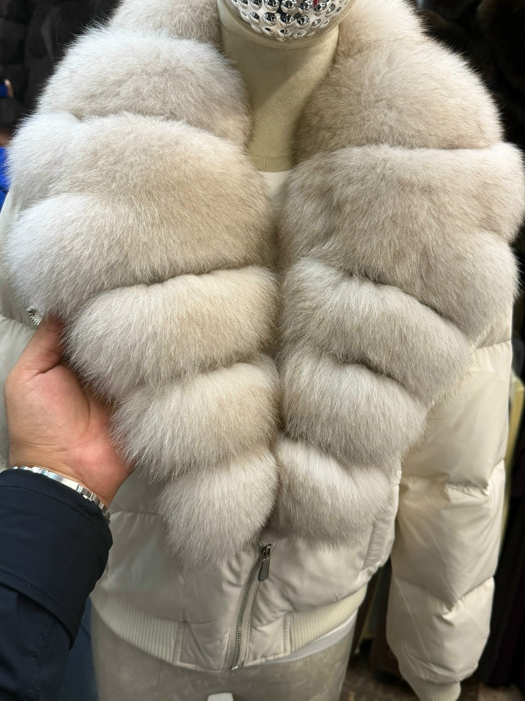 зимние куртки,пуховик короткий,пуховики с натуральным мехом,куртка с мехом,пуховик с мехом