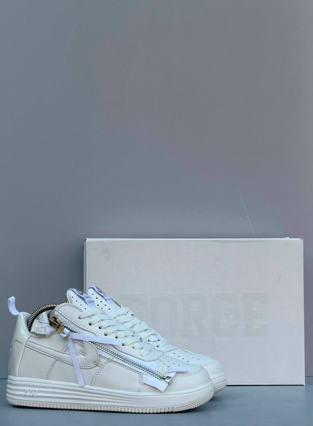 кроссовки nike acronym x lunar force 1 af100 белый,acronym x nike lunar force 1,кроссовки-acronym x lunar force 1 nike,мужские кроссовки для скейтбординга nike lunar force 1 с молнией белый,кроссовки