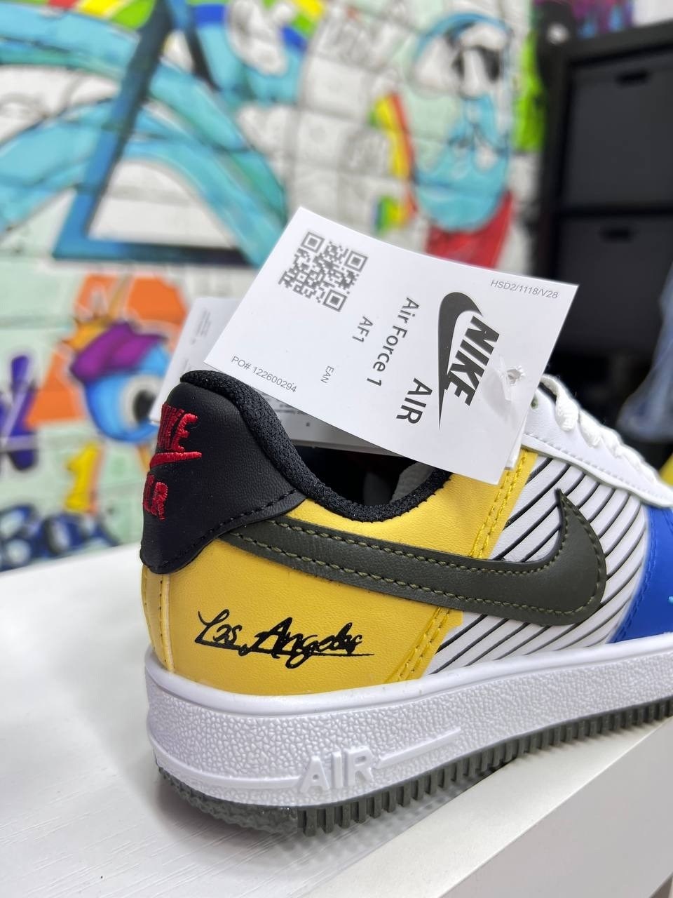 kaws фигурка,кавс фигурки,кросcовки nike air force 1,кроссовки,игрушек