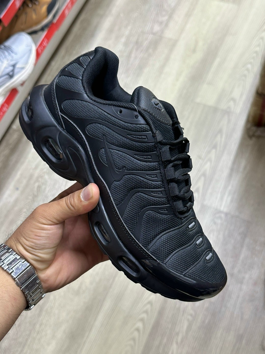 кроссовки nike air max tn plus,кроссовки мужские nike air max tn plus,nike tn air max plus black,nike air max plus tn,кроссовки